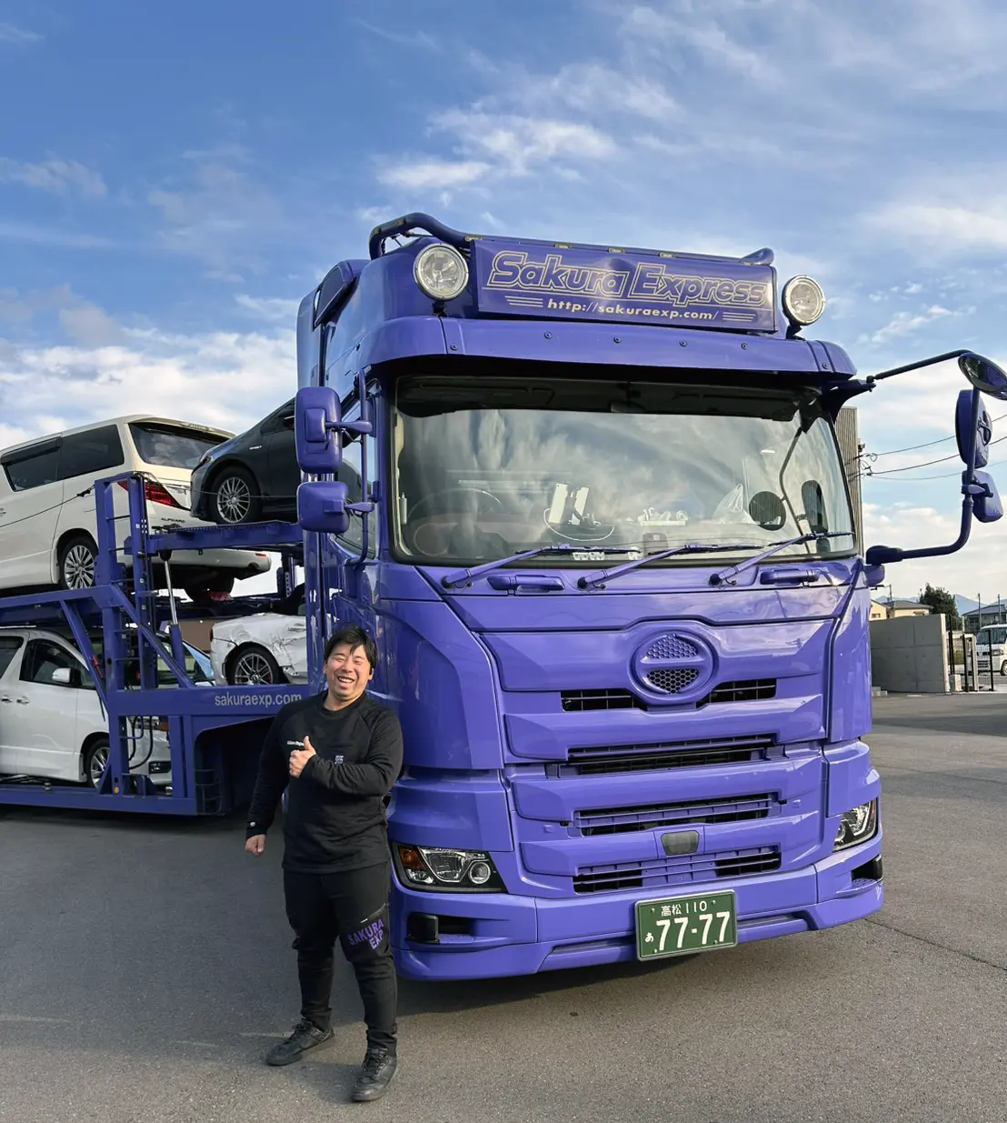 オークション会場イメージ